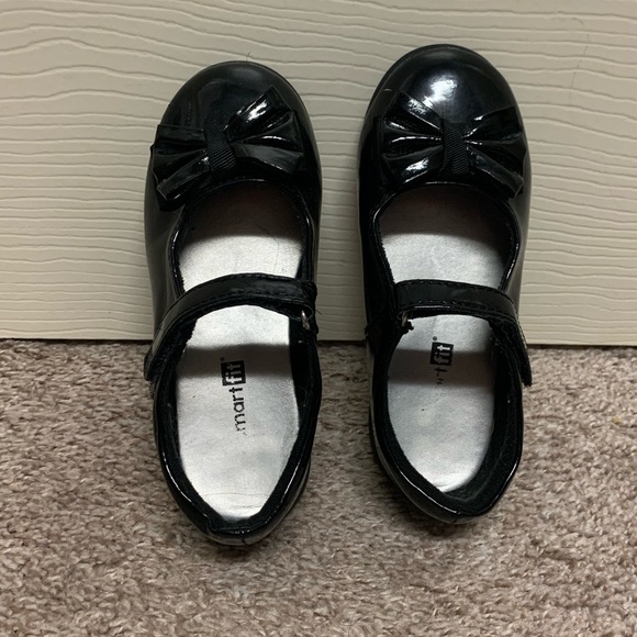 Smart Fit Toddler Girls size 10 dress shoes Mary Jane Velcro closure black bows - Picture 4 of 7